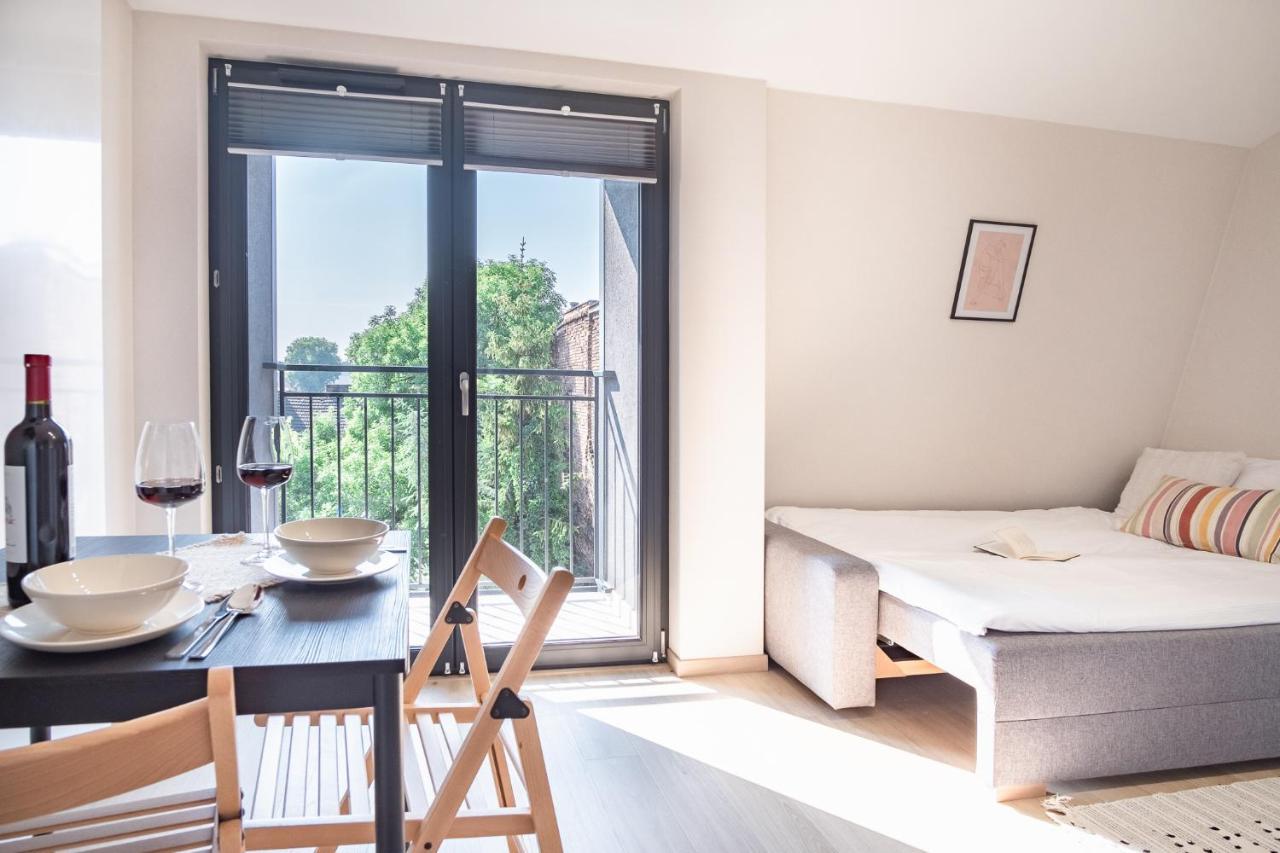 Studio Balcony