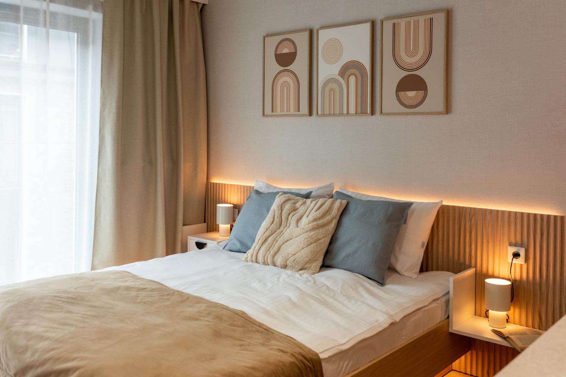 Studio Apartment King Bed